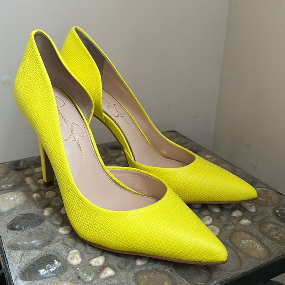 Jessica Simpson Bright Yellow Pump